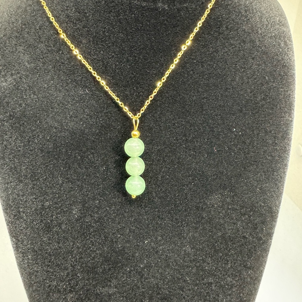 Jade 3 Stone Necklace